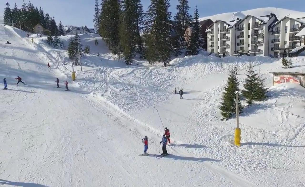 Hotel Adrenalin Dragobrat Buitenkant foto